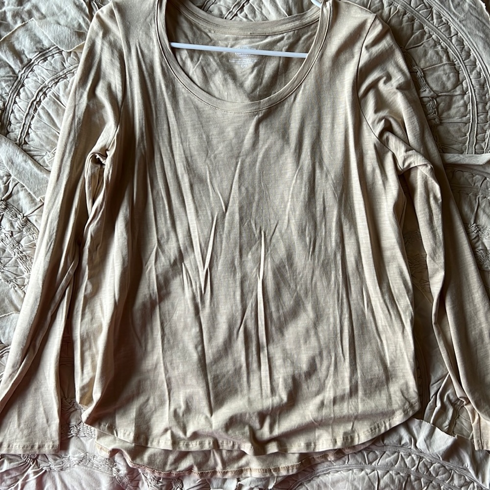 Beige long sleeve tee